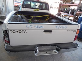 2000 Toyota Tacoma SR5 White Extended Cab 2.4L AT 2WD #Z24729